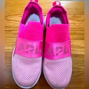 Size 8 APL sneakers with bows on back heel for Breast Cancer Awareness.